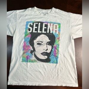 Selena White Graphic Women's Top